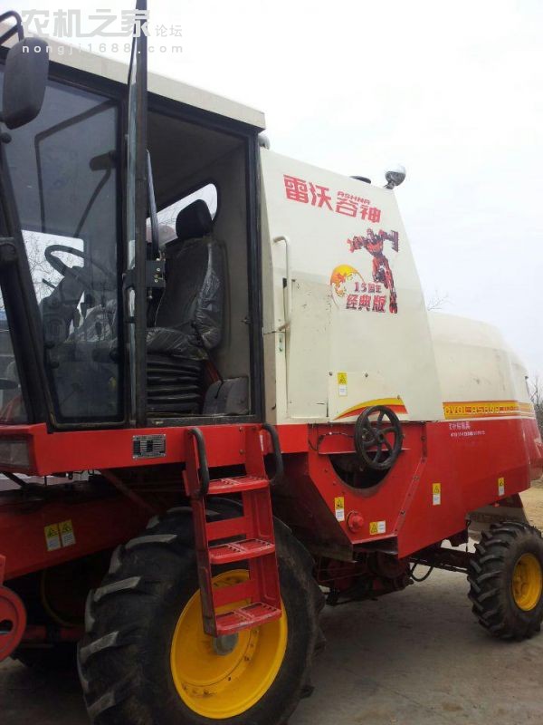 急轉(zhuǎn)2014年福田雷沃GE50聯(lián)合收割機(jī) 帶空調(diào)