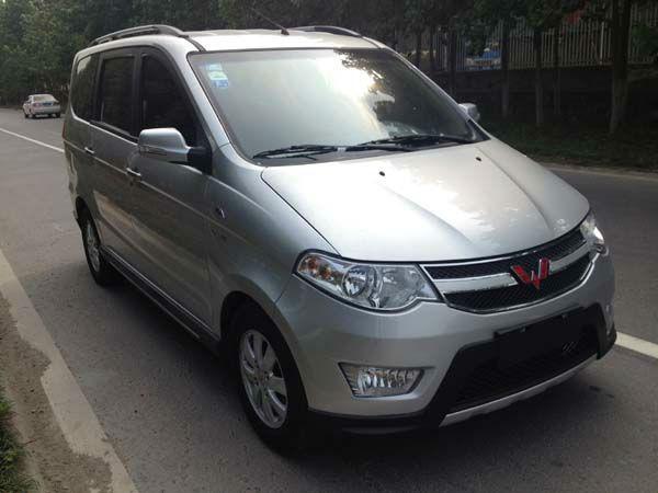 急轉(zhuǎn)新款五菱宏光S 1.5 豪華型
