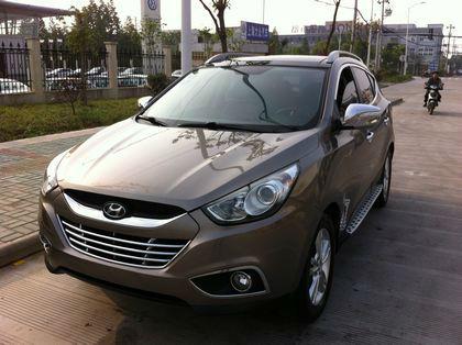 2014年現(xiàn)代ix35舒適型自動四驅(qū)2.0現(xiàn)售1.8萬