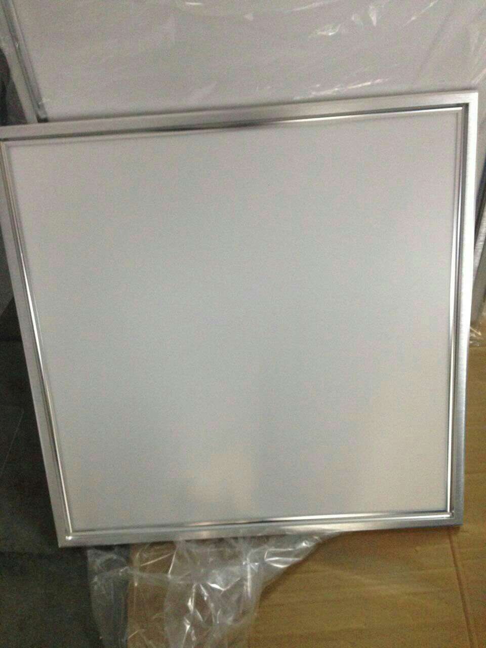 供應(yīng)LED格柵工程專用燈