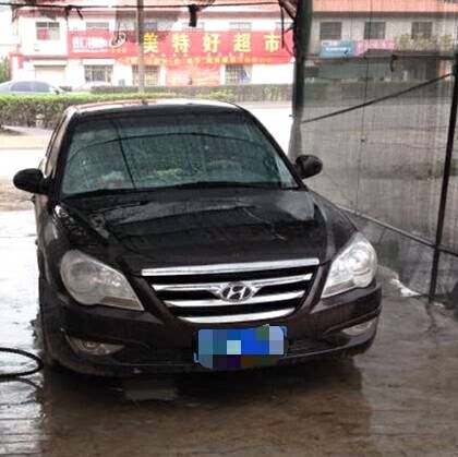 現(xiàn)代索納塔下線車