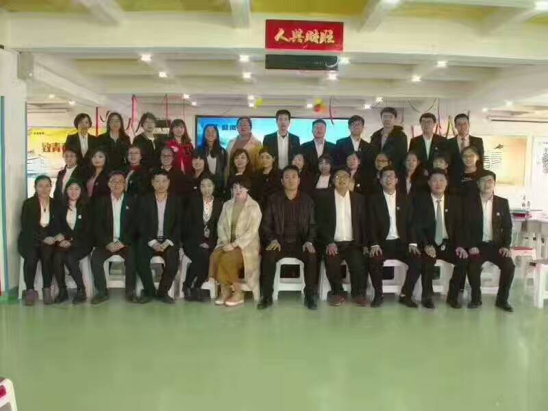 䰲нώǰ_