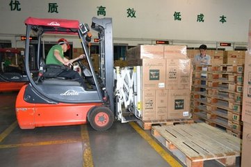 急聘一司機一配送員